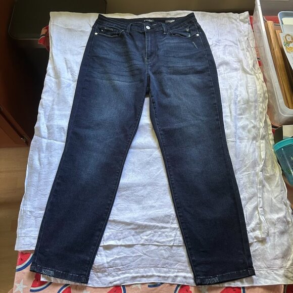 Judy Blue Navy Dark Wash High-Rise Boyfriend Jeans Size 13/31 Distressed Details - Picture 8 of 12